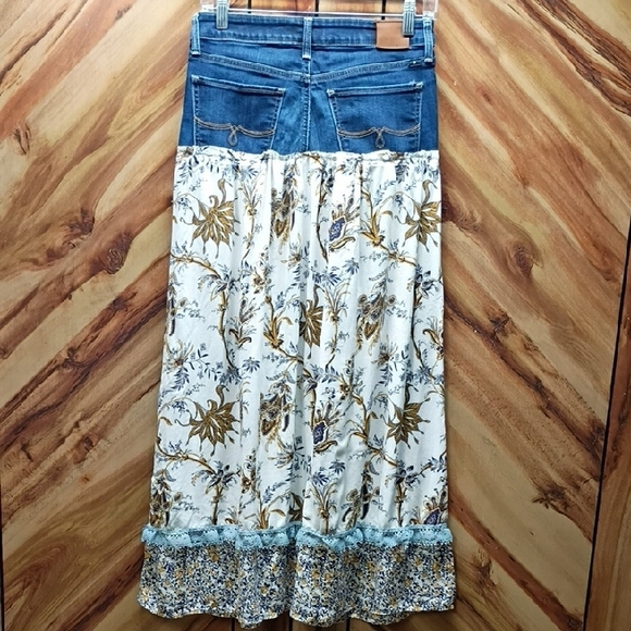 Lucky Brand Blue and Cream Floral Maxi Skirt Size M - Picture 2 of 5
